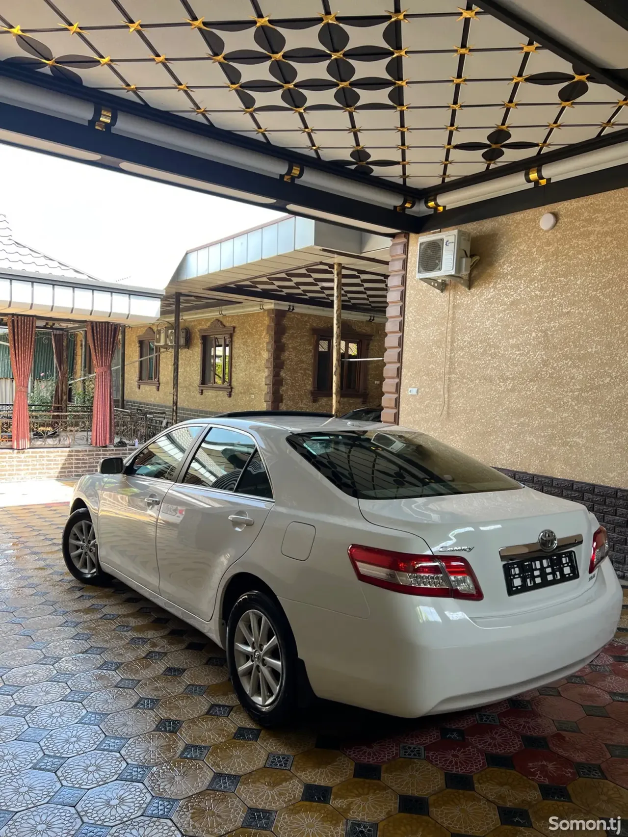 Toyota Camry 2010 · 2.5 AT