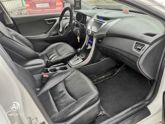 Hyundai Avante 2011 · 1.6 AT