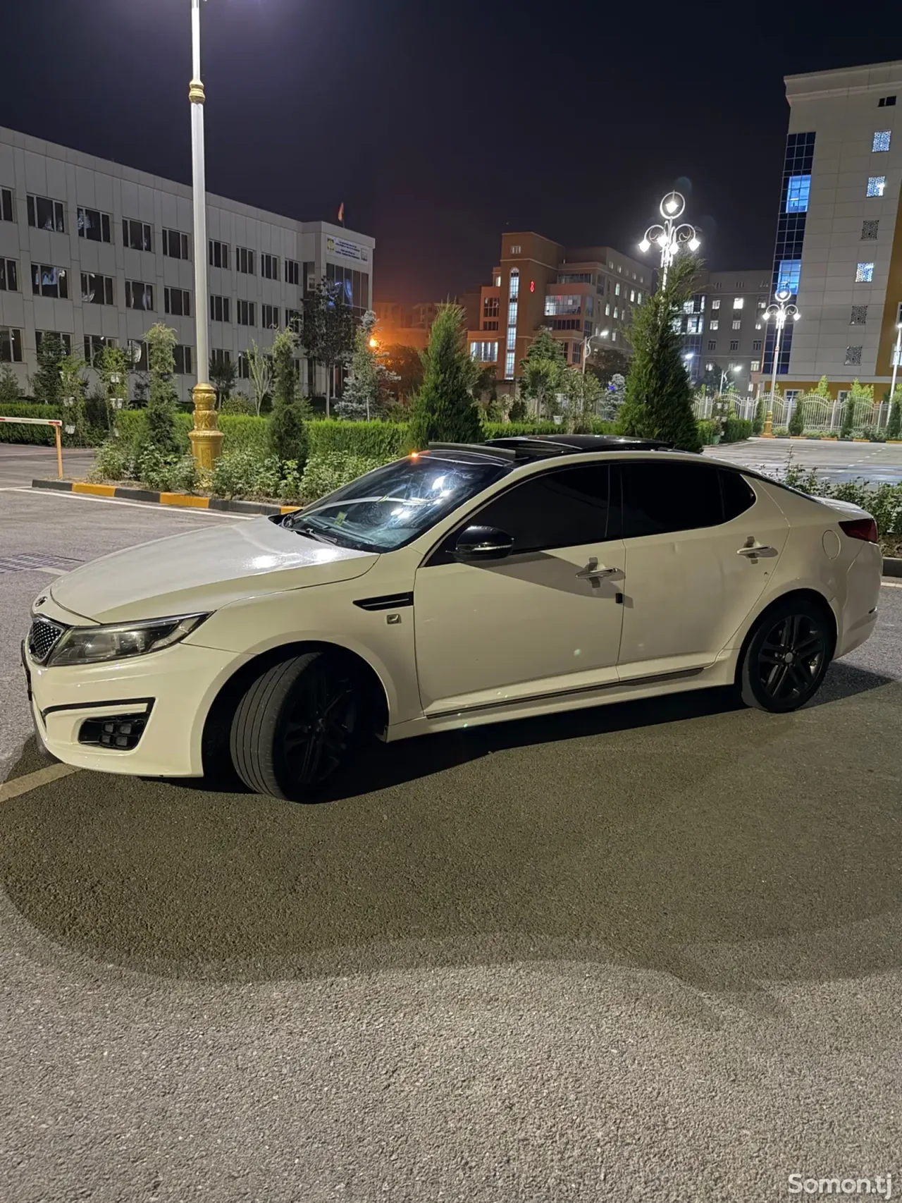 Kia K5 2012 · 2.2 AT