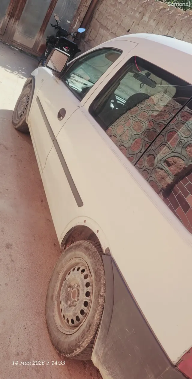 Opel Combo 2006 · 1.3 MT