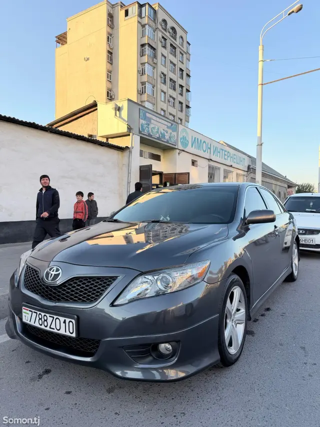 Toyota Camry 2010 · 2.5 AT