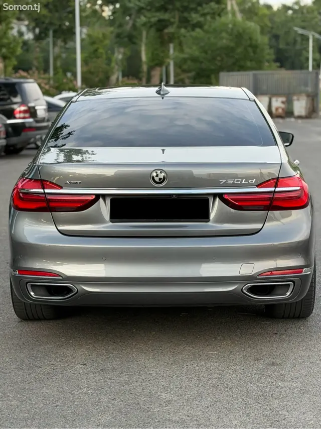 BMW 7 series 2016 · 3.0 AT
