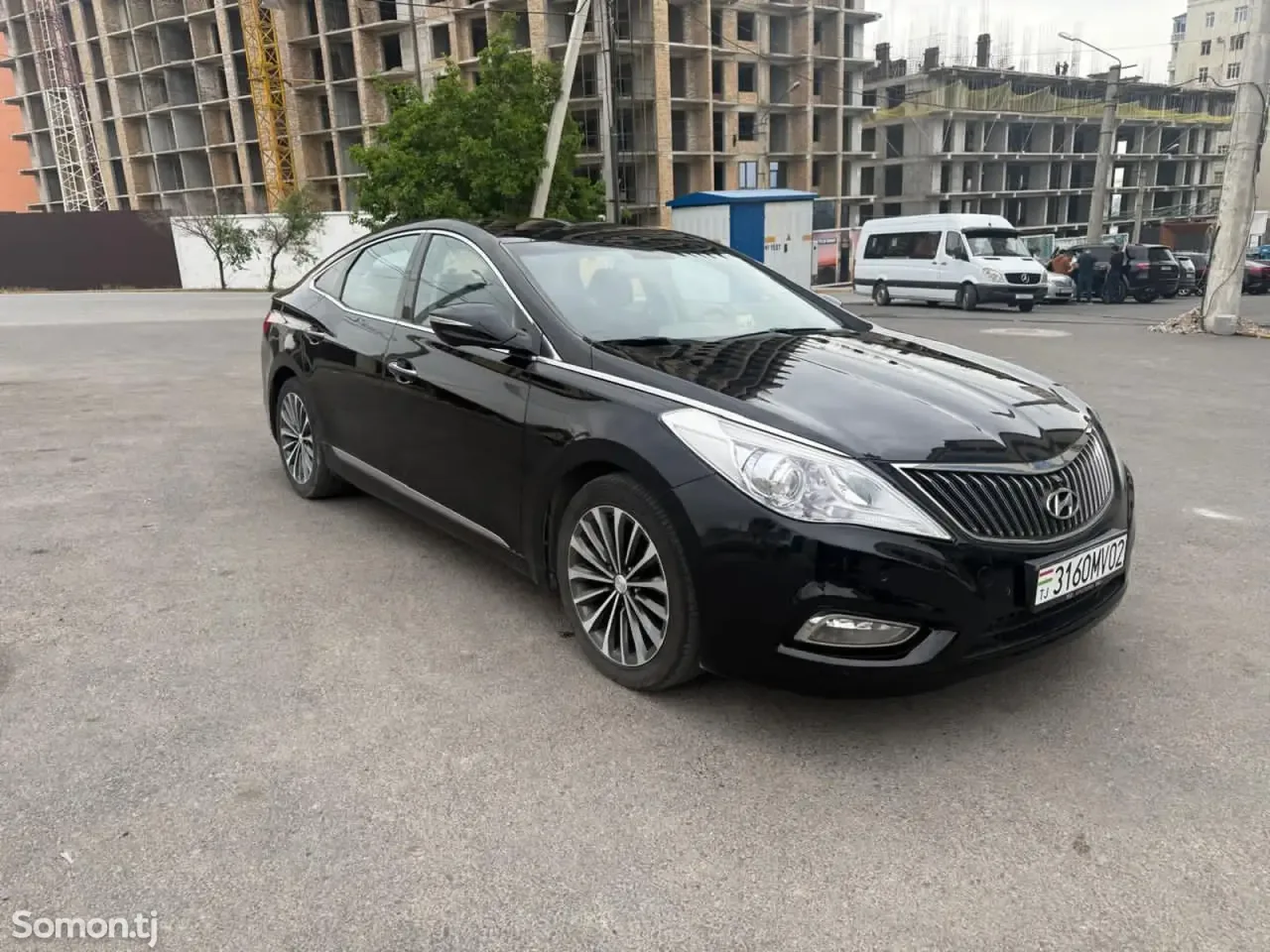 Hyundai Grandeur 2015 · 3.0 AT