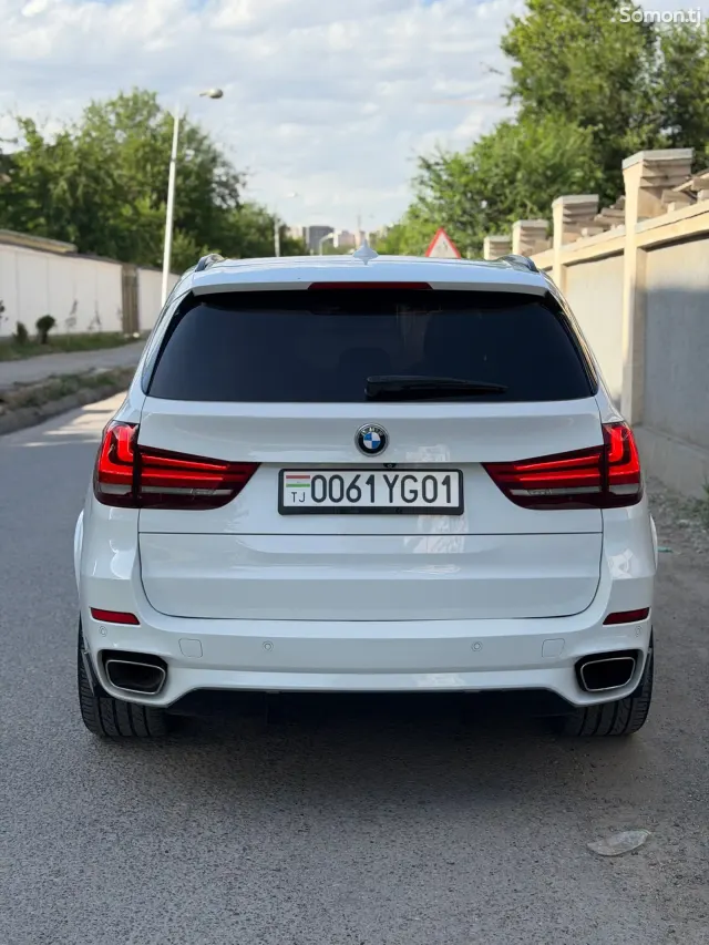 BMW X5 2016 · 3.0 AT