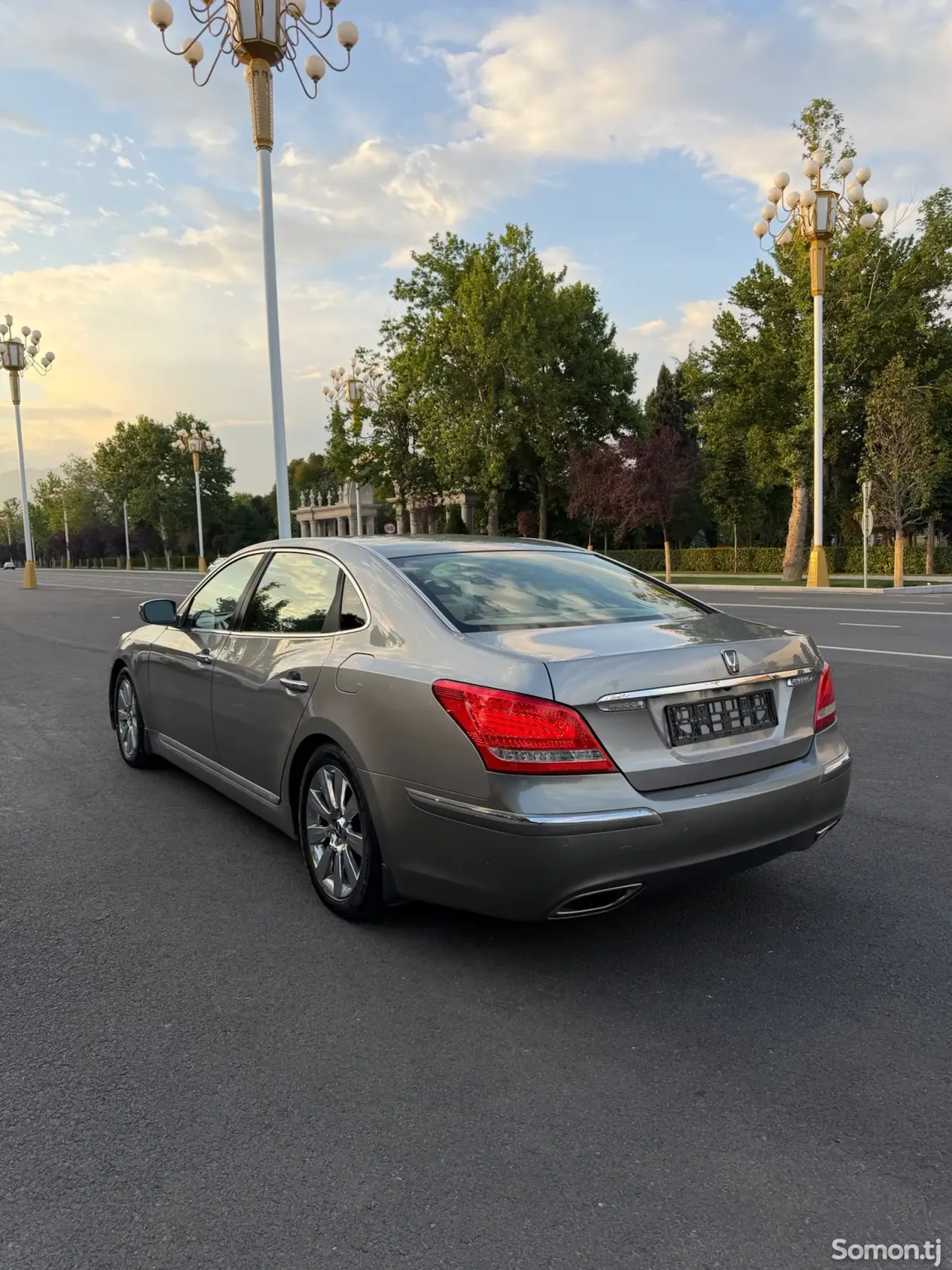 Hyundai Equus 2013 · 3.6 AT