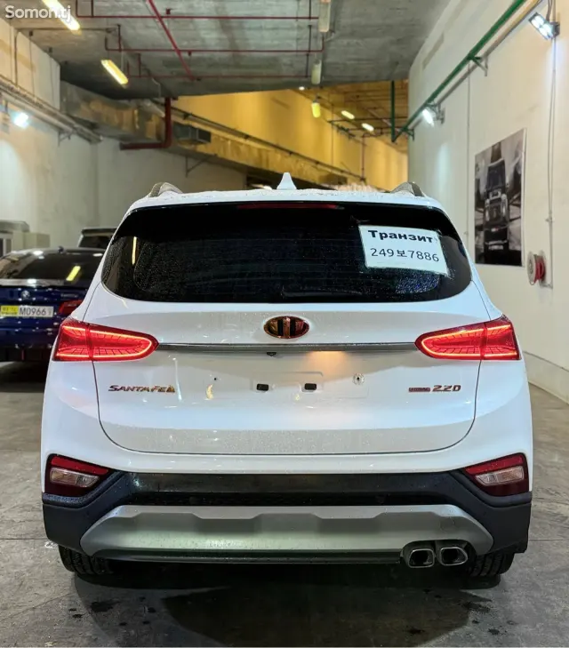 Hyundai Santa Fe 2019 · 2.2 AT
