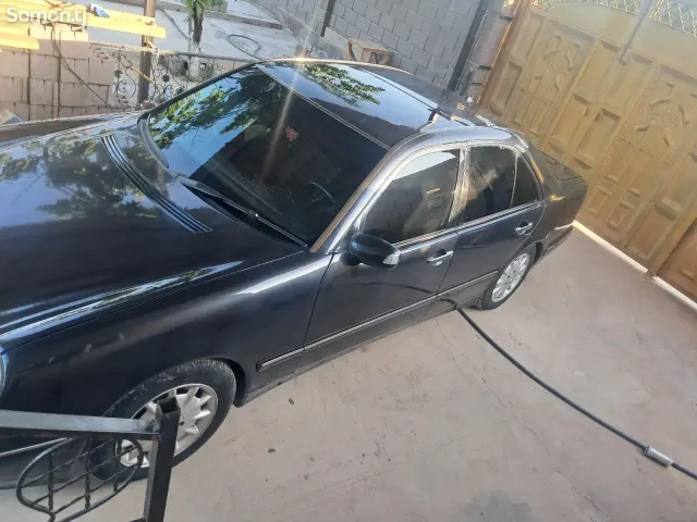 Mercedes-Benz E class 1997 · 2.8 AT