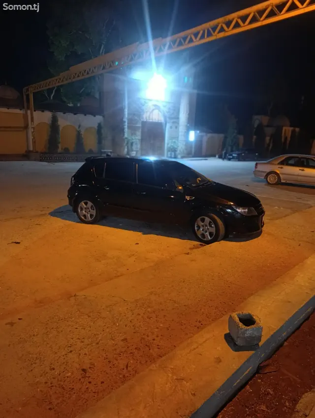Opel Agila 2007 · 1.6 MT