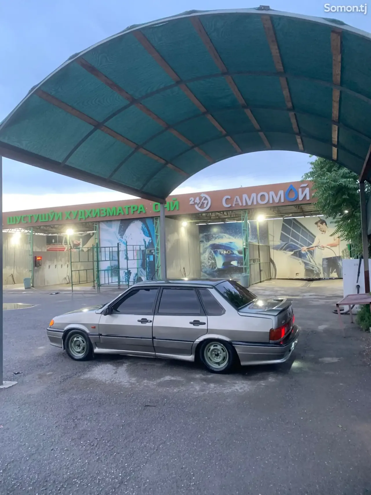 Lada (ВАЗ) 2115 2001 · 1.5 MT