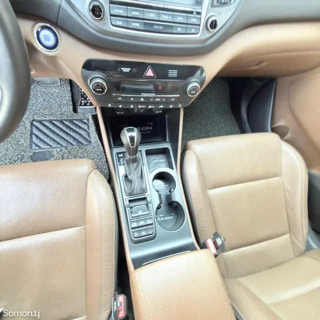 Hyundai Tucson 2017 · 2.0 AT