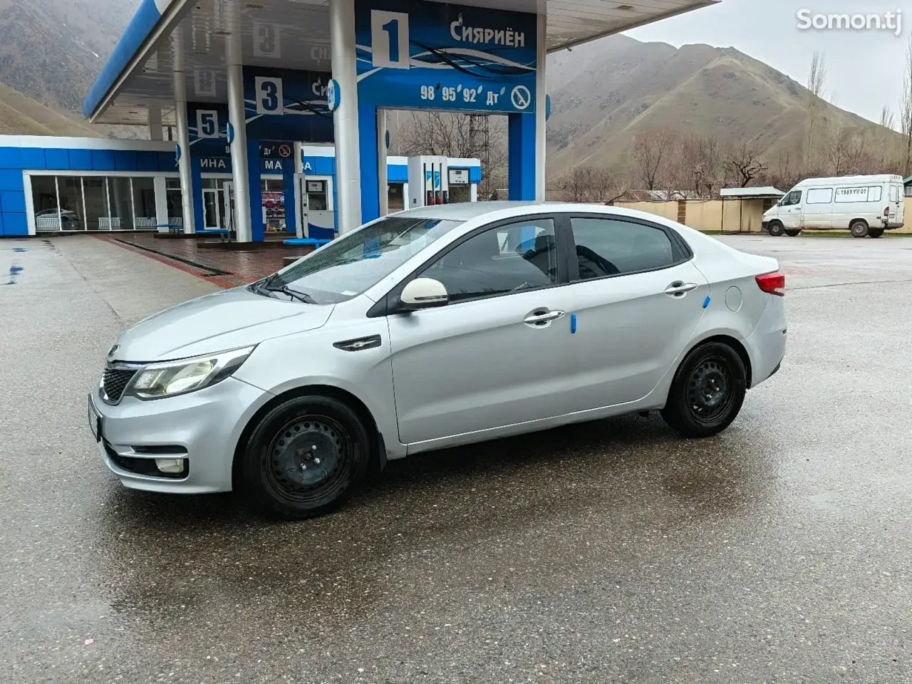 Kia Rio 2016 · 1.4 MT
