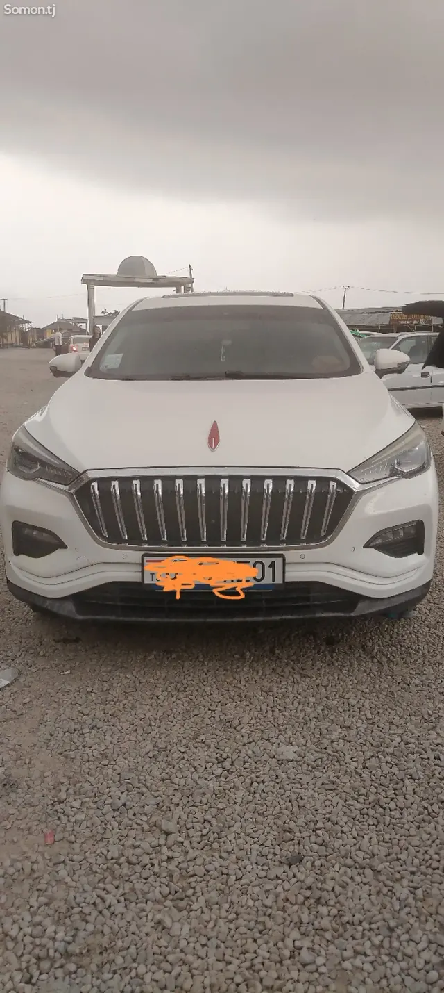 Hongqi HS3 2020 · AT