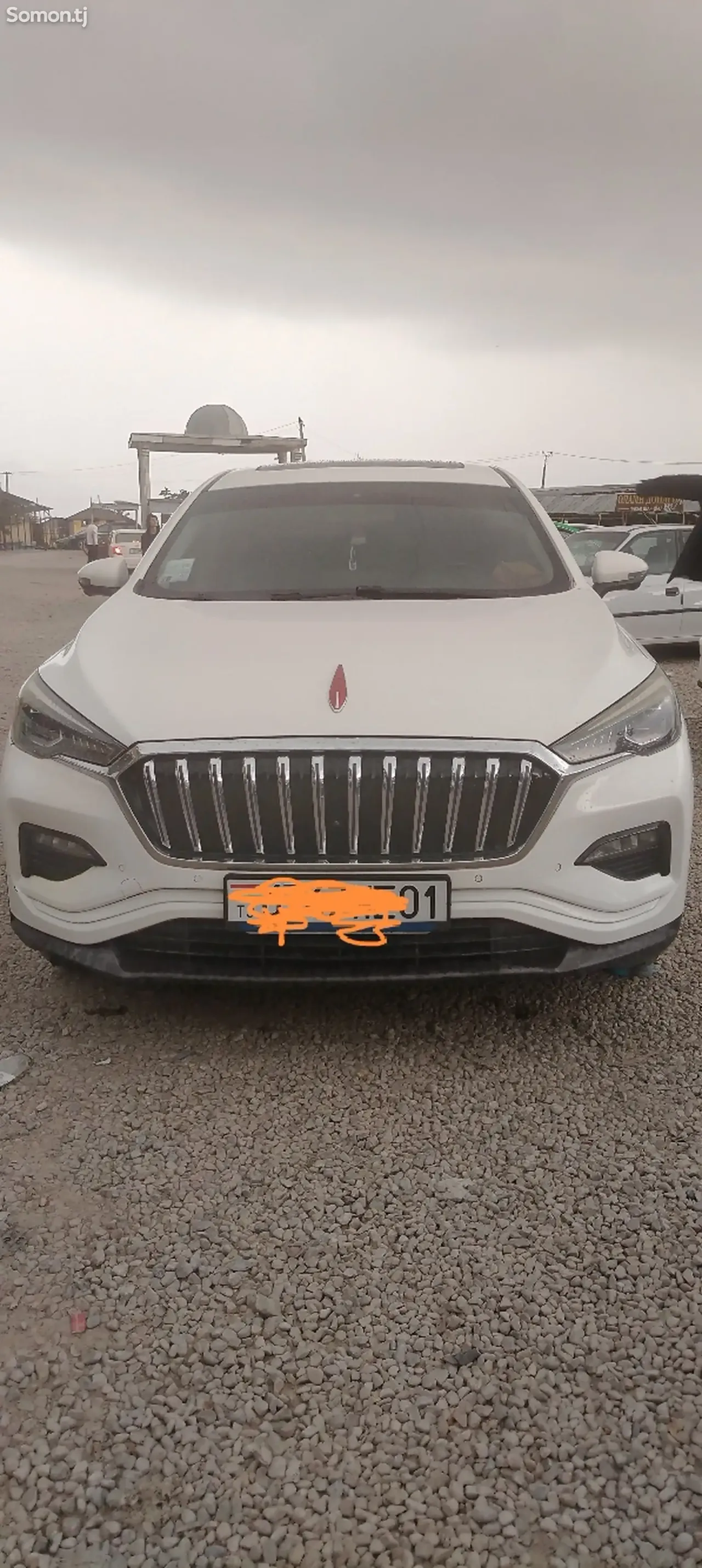 Hongqi HS3 2020 · AT