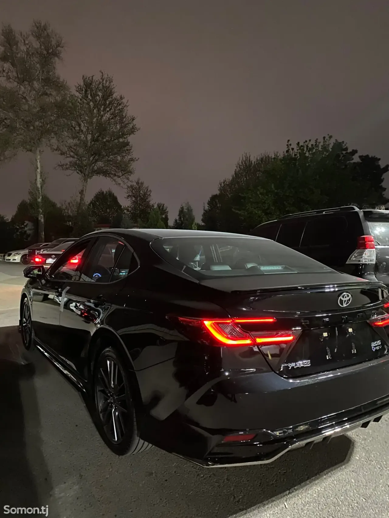 Toyota Camry 2026 · AT
