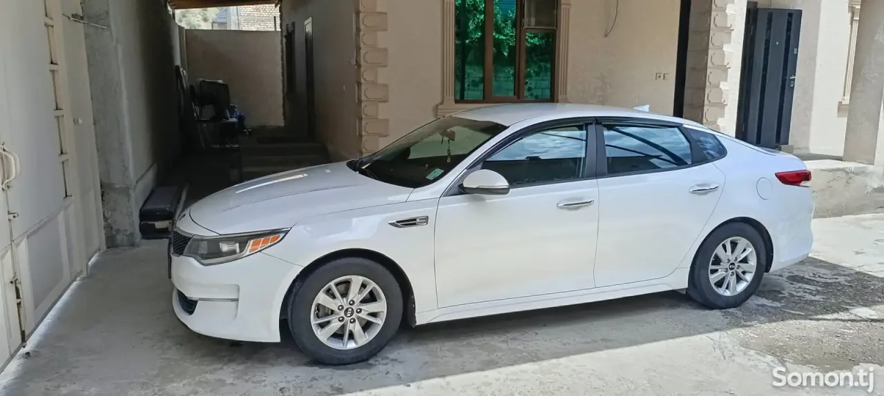 Kia Optima 2018 · 2.4 AT