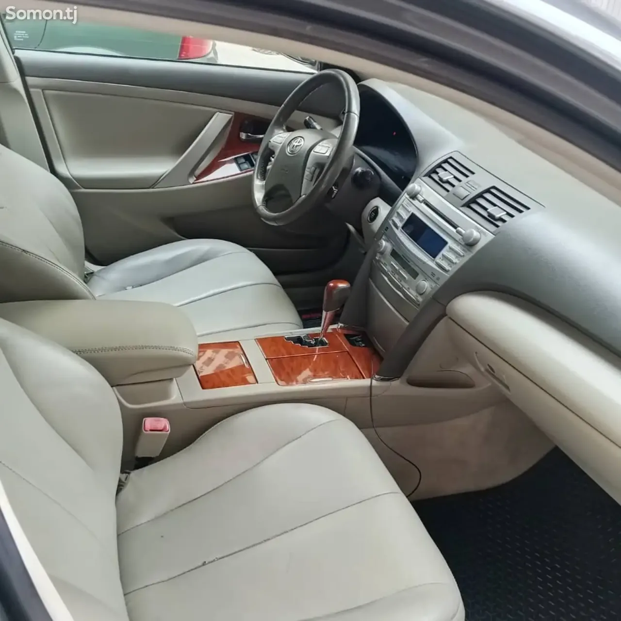 Toyota Camry 2011 · 3.5 AT