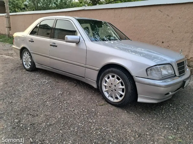 Mercedes-Benz C class 1999 · 2.8 AT