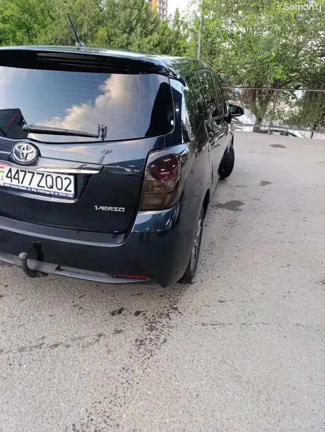 Toyota Verso 2014 · 1.6 MT