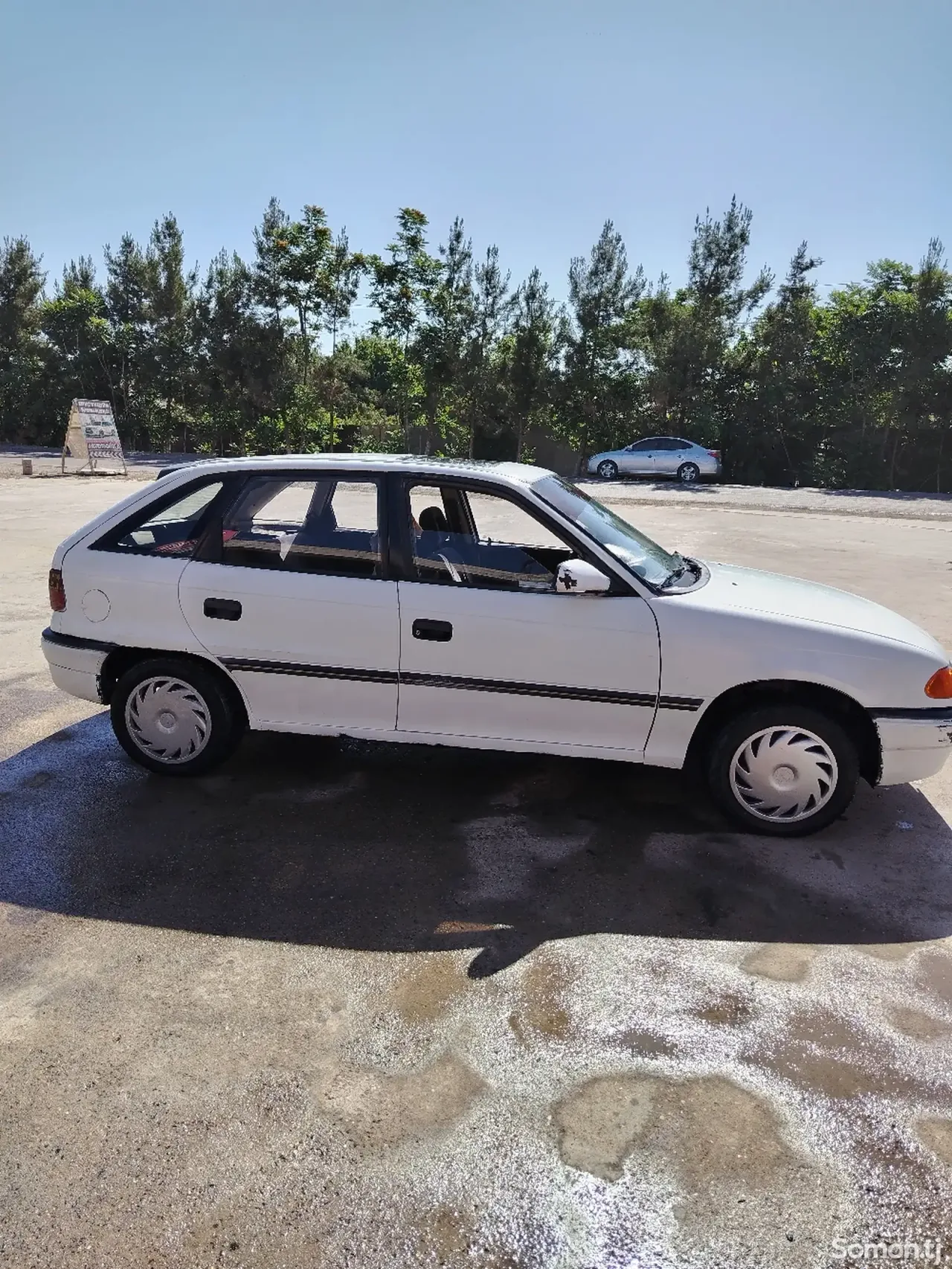 Opel Astra F 1992 · 1.6 MT