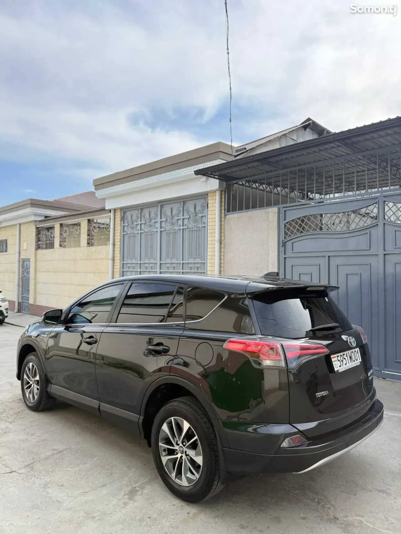 Toyota RAV 4 2017 · 2.5 AT