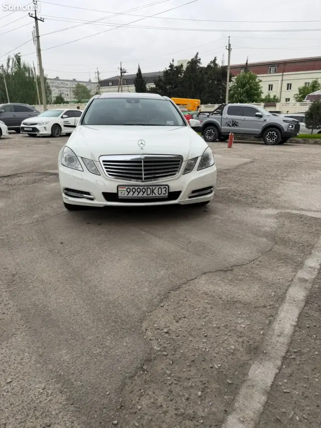 Mercedes-Benz E class 2013 · 3.0 AT