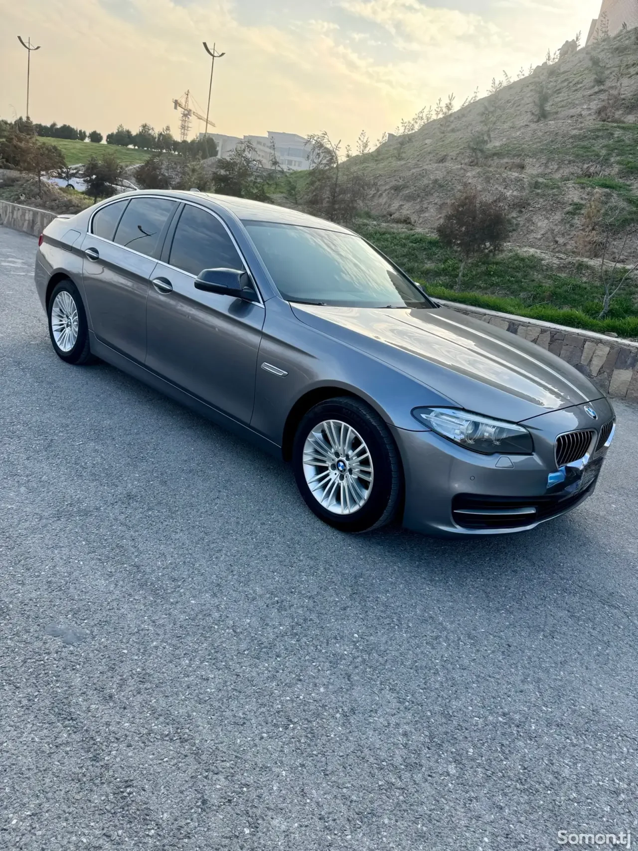 BMW M5 2015 · 2.0 AT