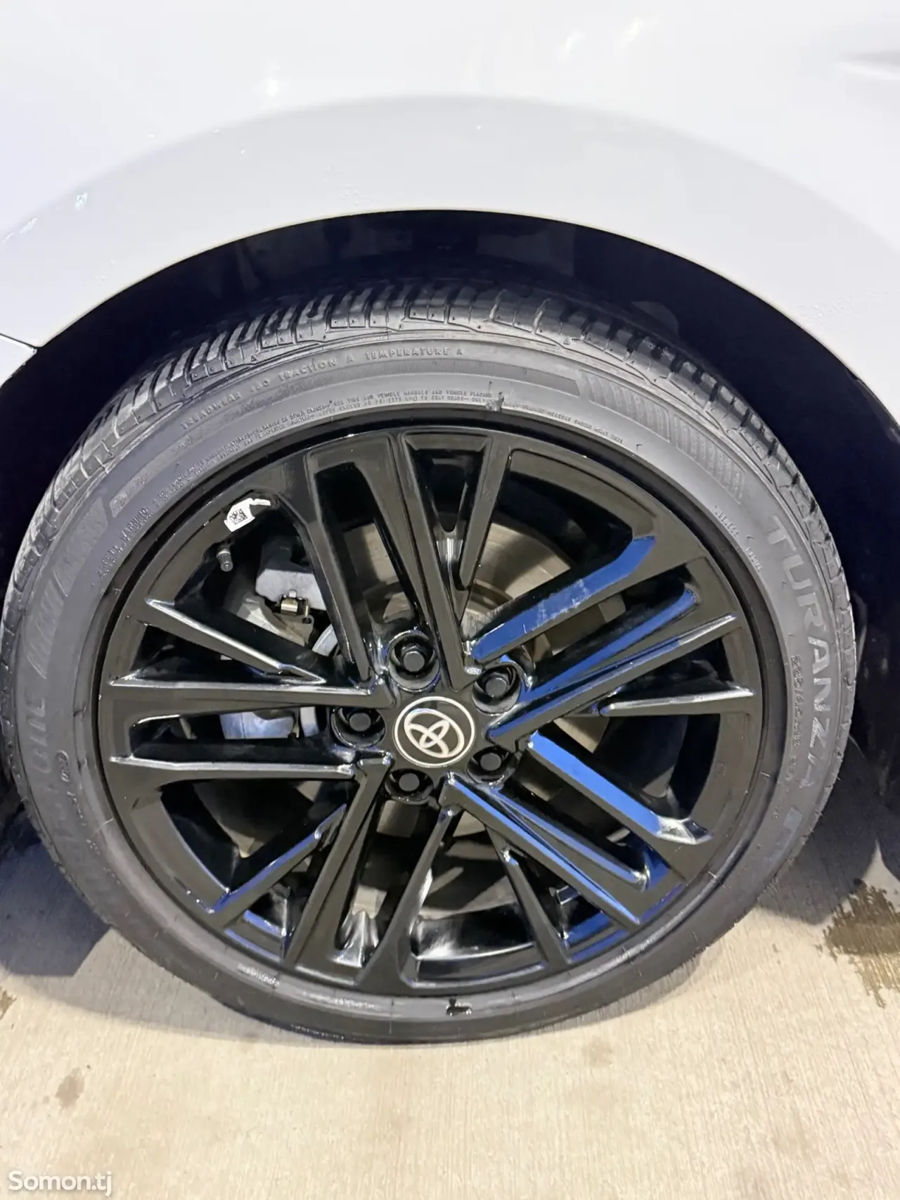 Toyota Camry 2025 · 2.5 CVT