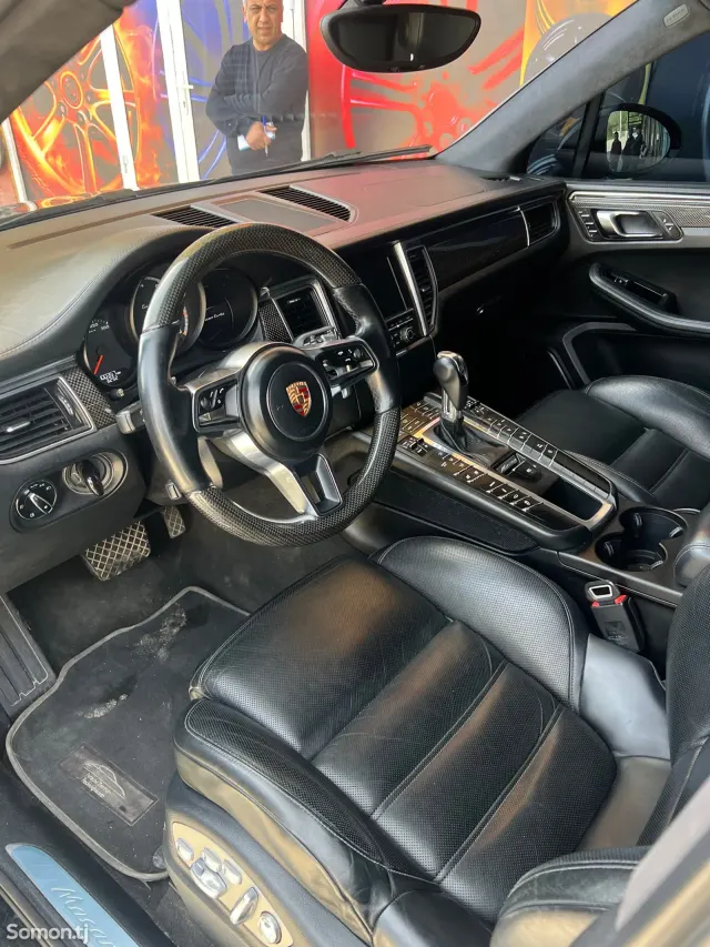 Porsche Macan 2015 · 3.6 AT