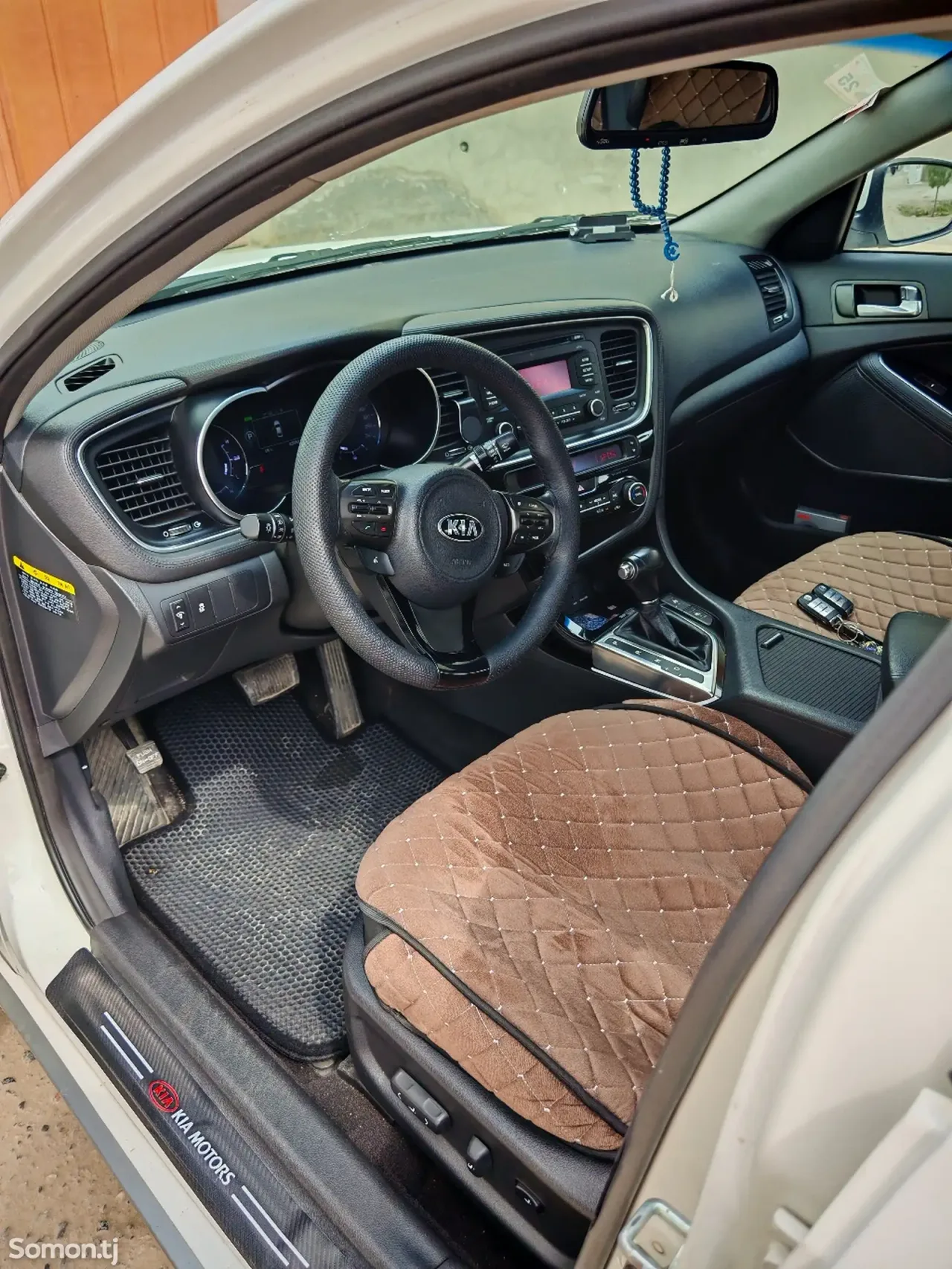Kia K5 2015 · 2.0 AT