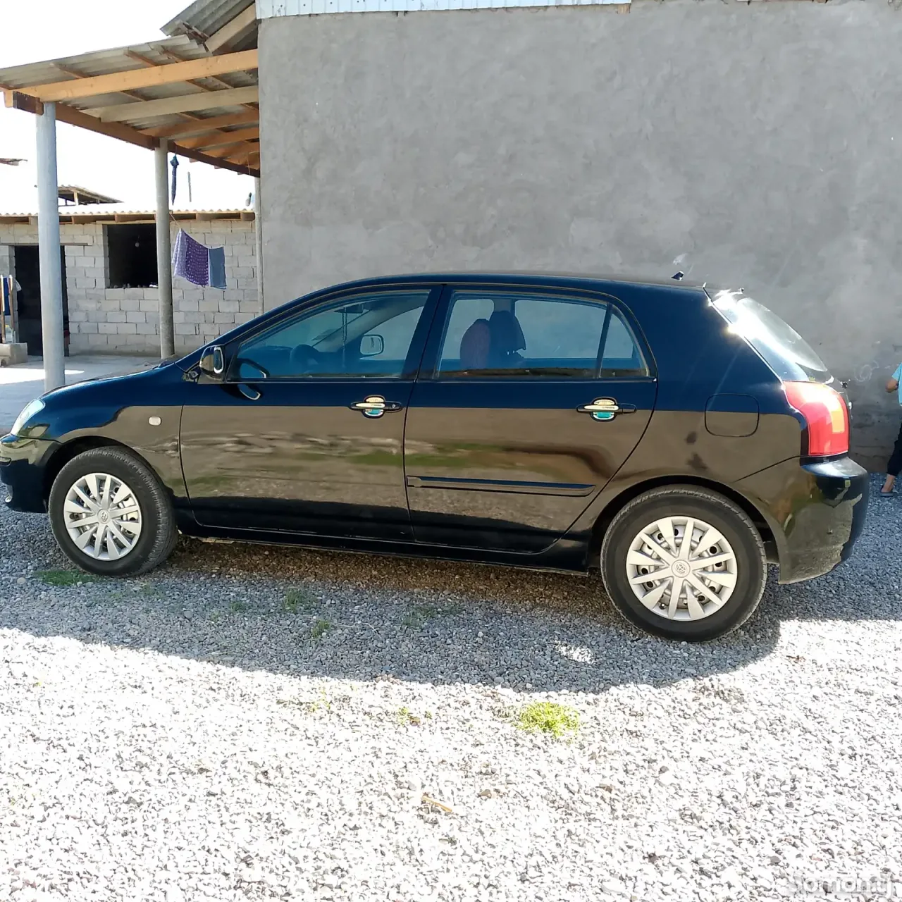 Toyota Corolla 2004 · 1.6 MT
