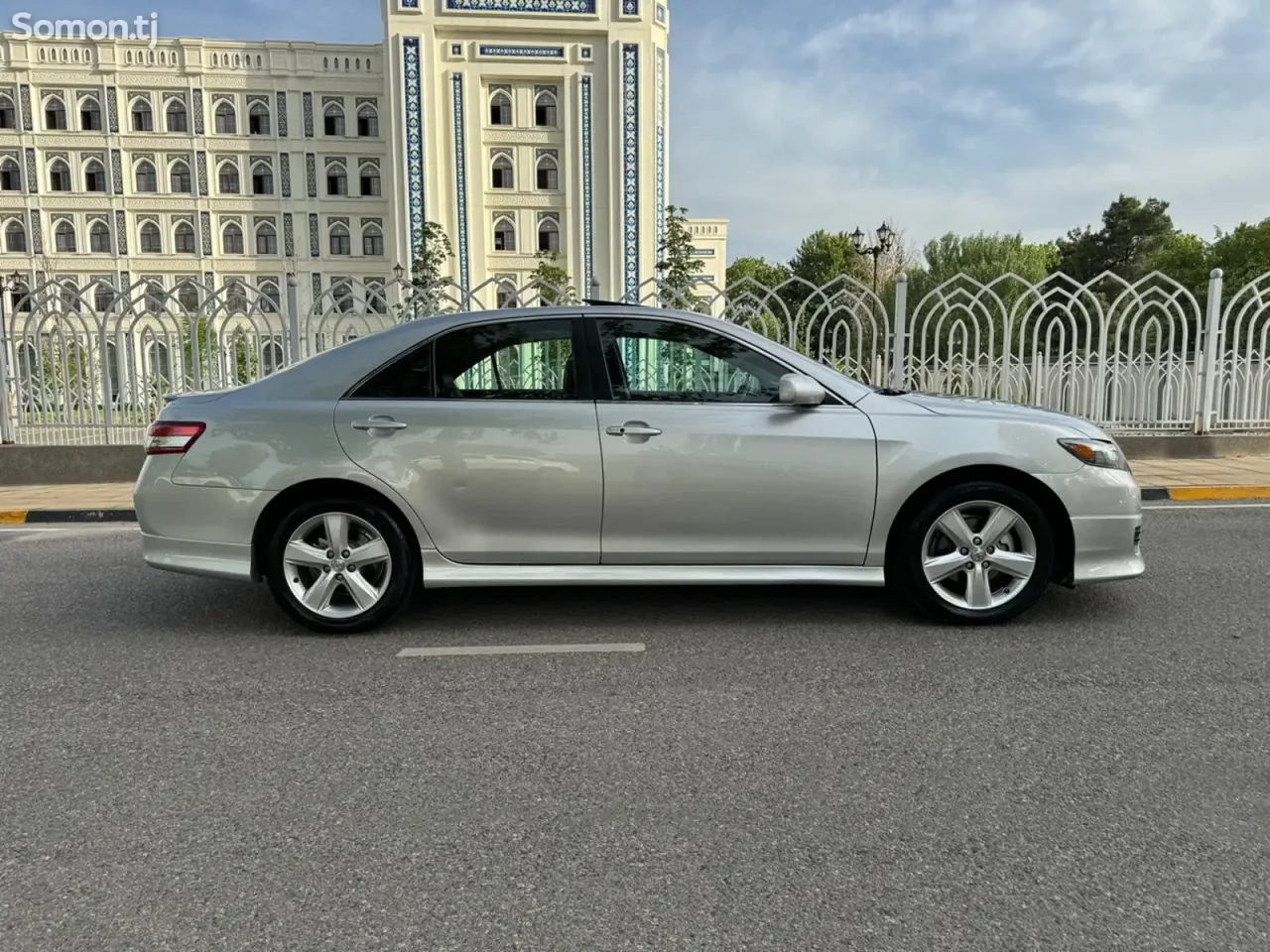 Toyota Camry 2010 · 3.5 AT