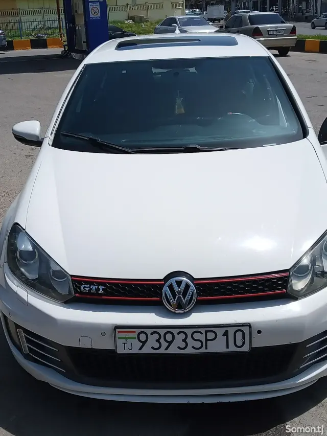 Volkswagen Golf 2012 · 2.0 AT