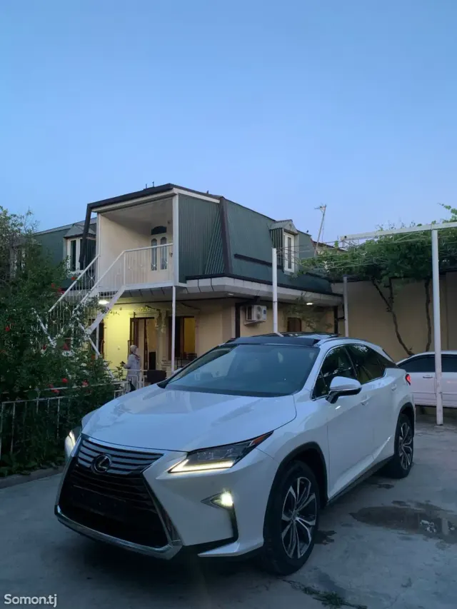 Lexus RX series 2017 · 3.5 AT
