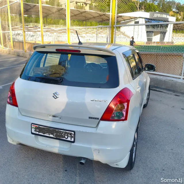 Suzuki Carry 2007 · 1.4 AT