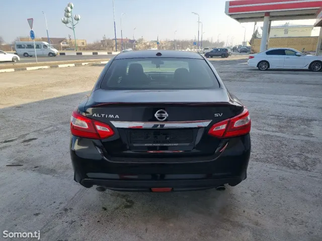 Nissan Altima 2017 · 2.5 AT