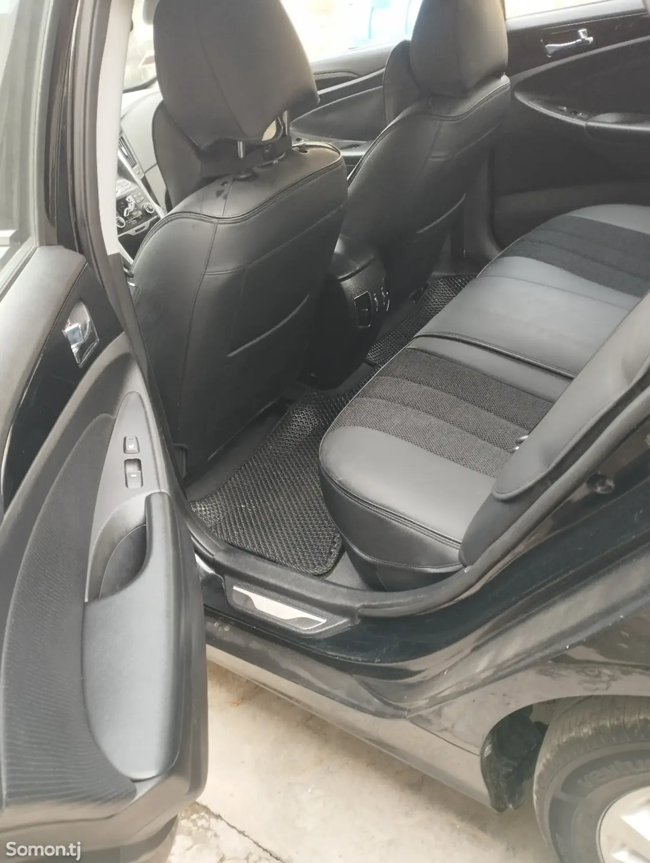 Hyundai Sonata 2010 · 2.0 AT