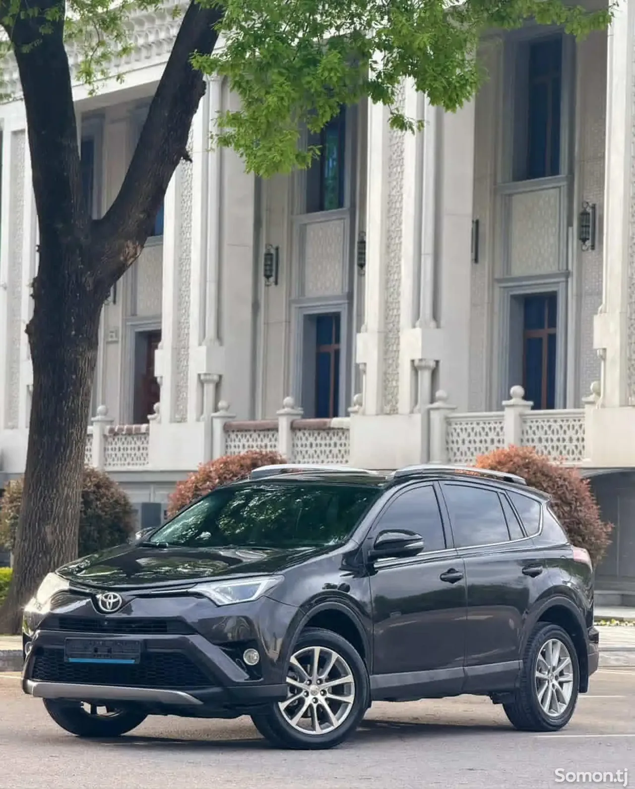 Toyota RAV 4 2017 · 2.5 AT