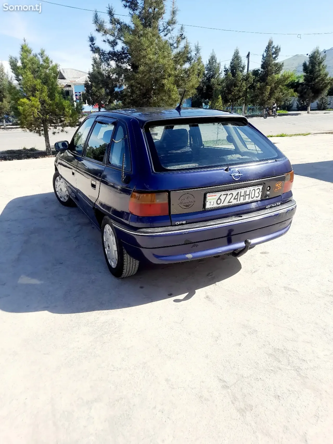 Opel Astra F 1993 · 1.6 MT