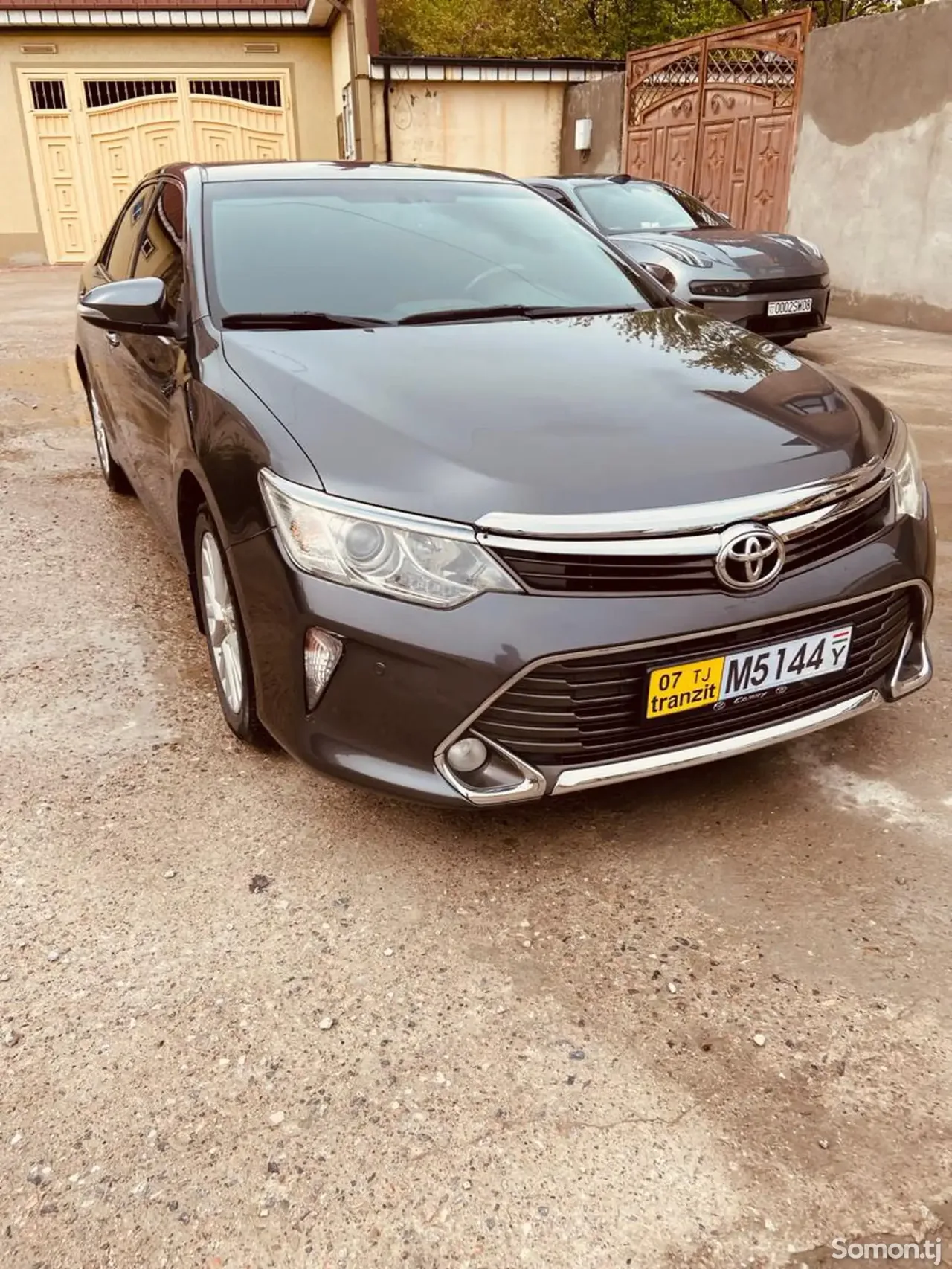 Toyota Camry 2016 · 2.5 AT