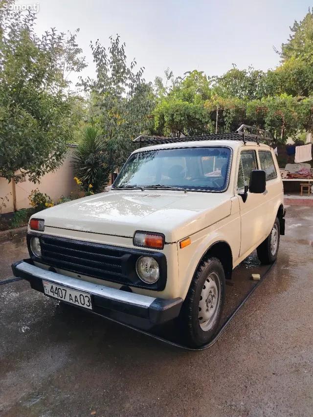 Lada (ВАЗ) Нива 1994 · 1.7 MT