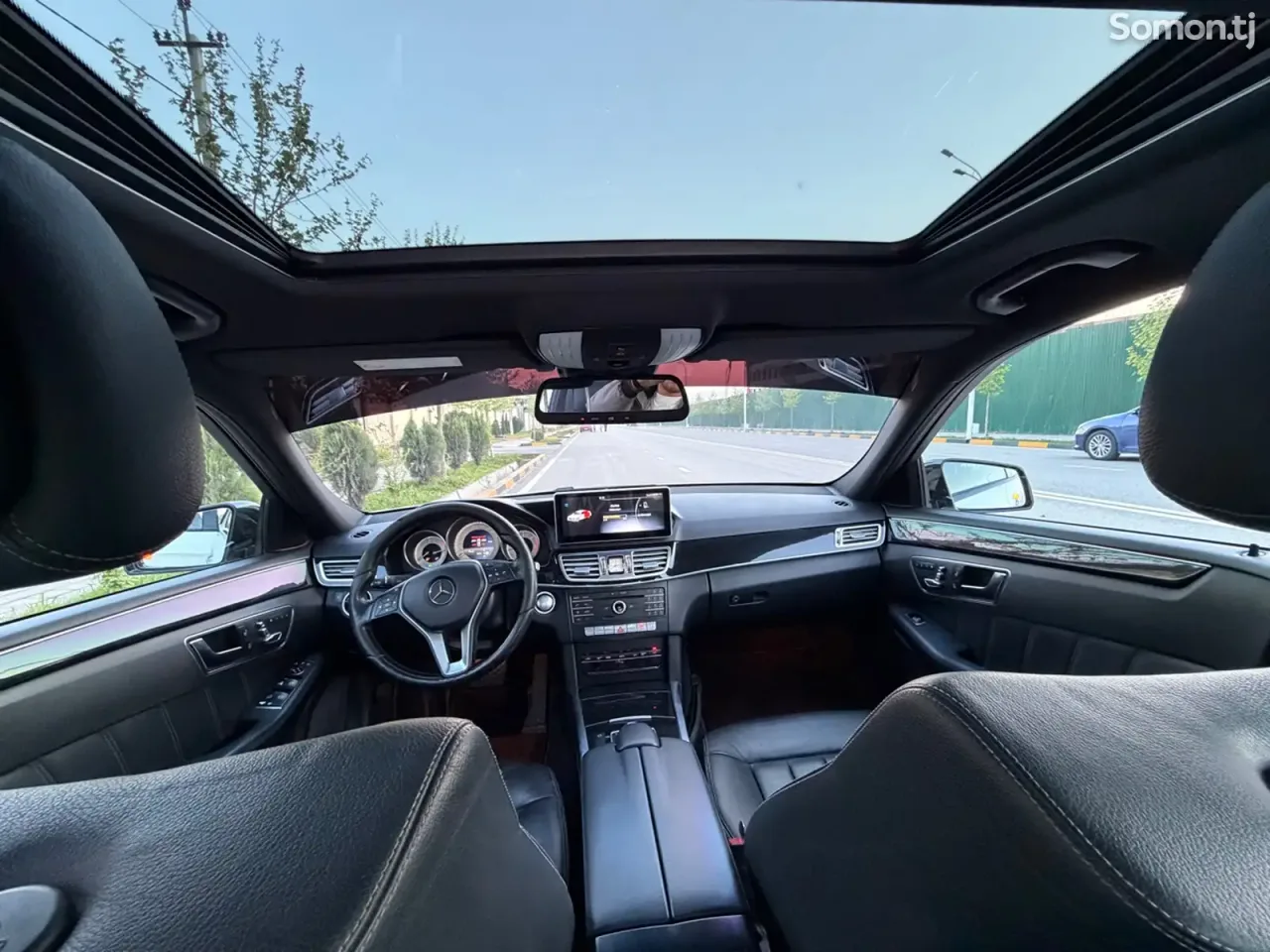 Mercedes-Benz E class 2015 · 2.2 AT