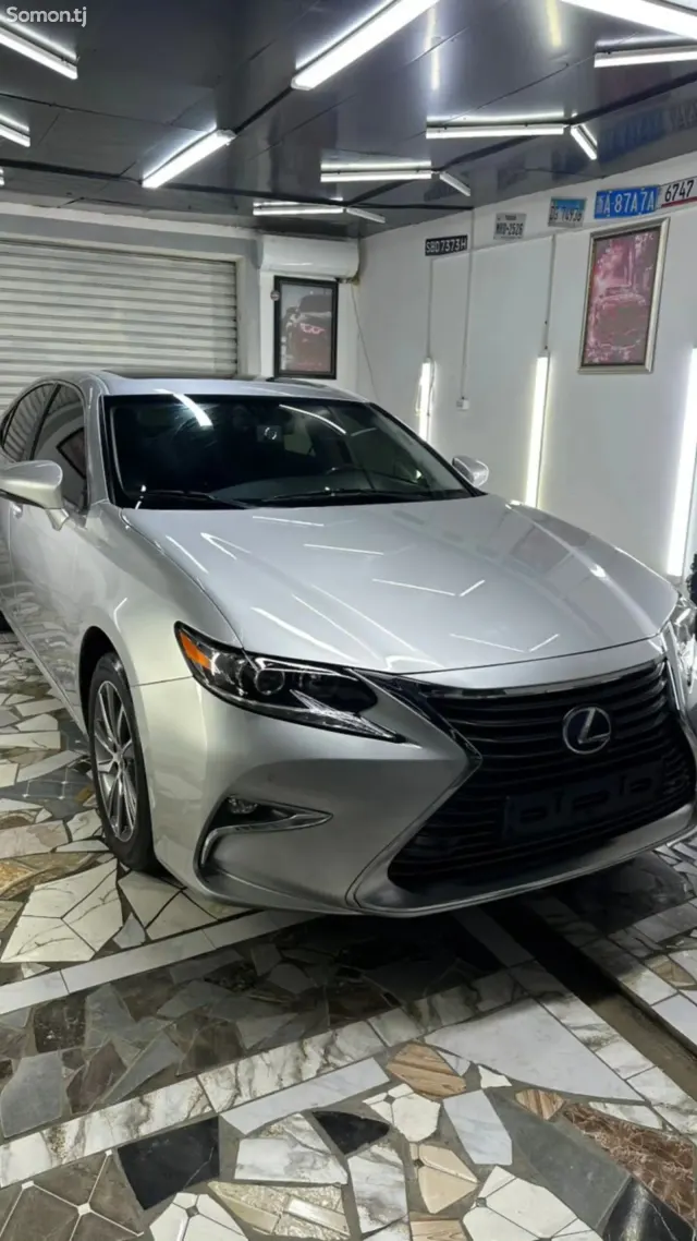 Lexus ES series 2016 · 3.0 AT
