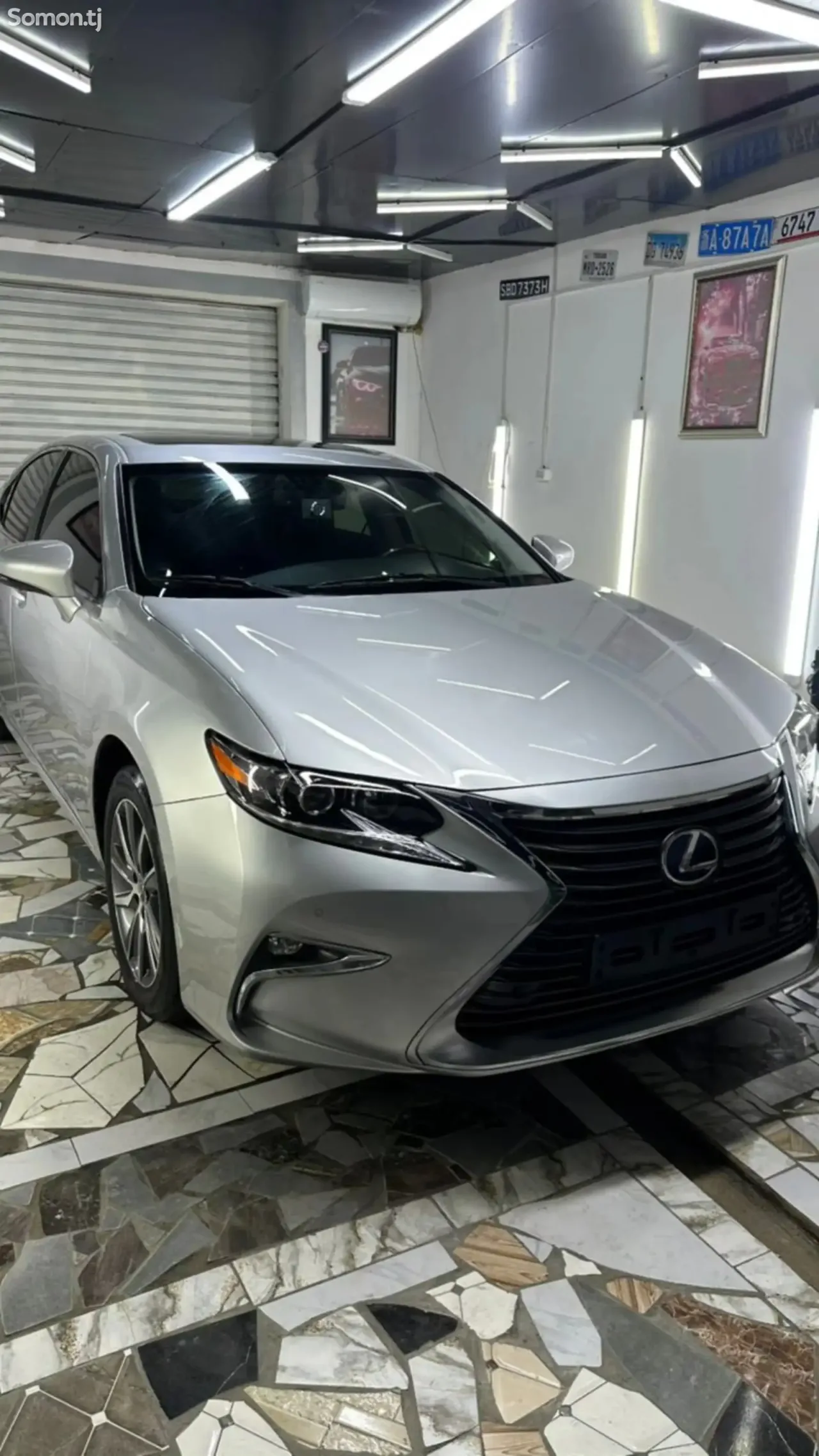 Lexus ES series 2016 · 3.0 AT