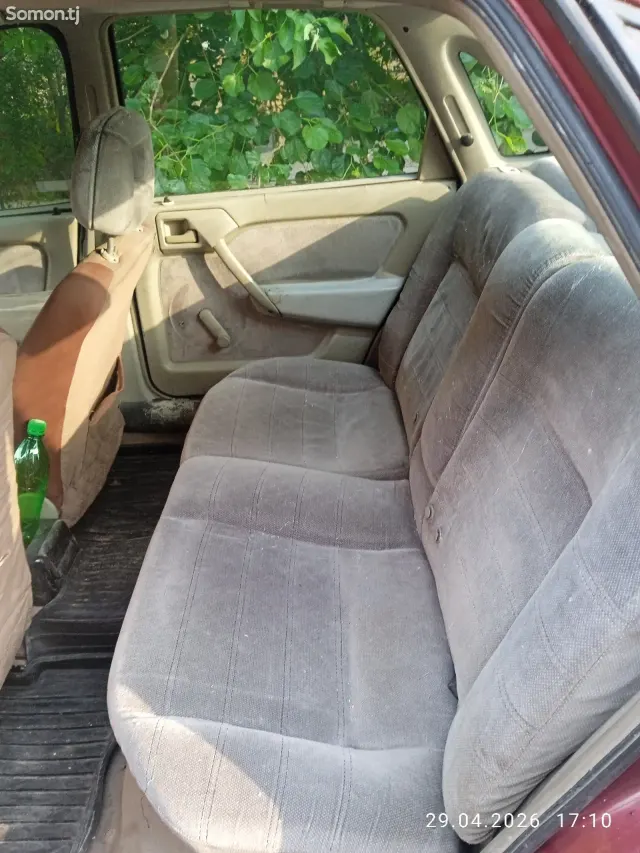 Opel Vectra A 1992 · 1.6 MT