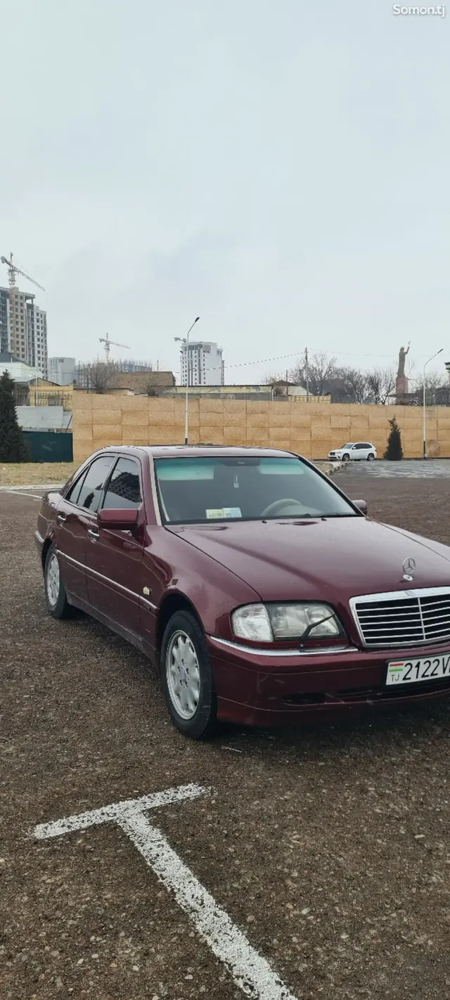 Mercedes-Benz C class 2000 · 2.4 AT
