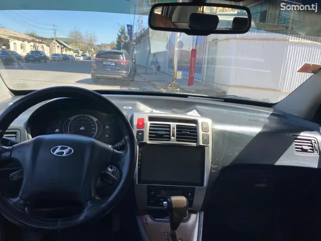 Hyundai Tucson 2006 · 2.0 AT