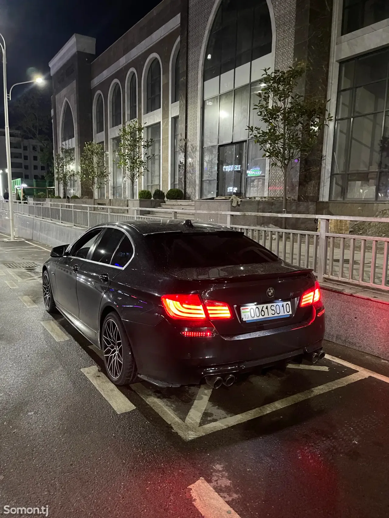 BMW 5 series 2012 · 2.0 AT