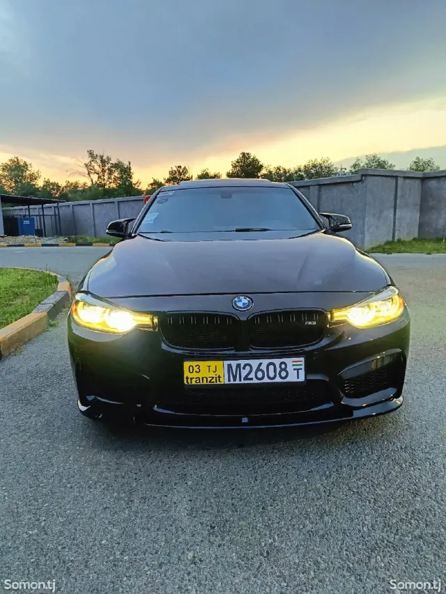 BMW 3 series 2016 · 2.0 AT
