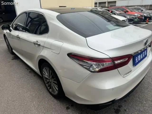 Toyota Camry 2020 · 2.5 AT