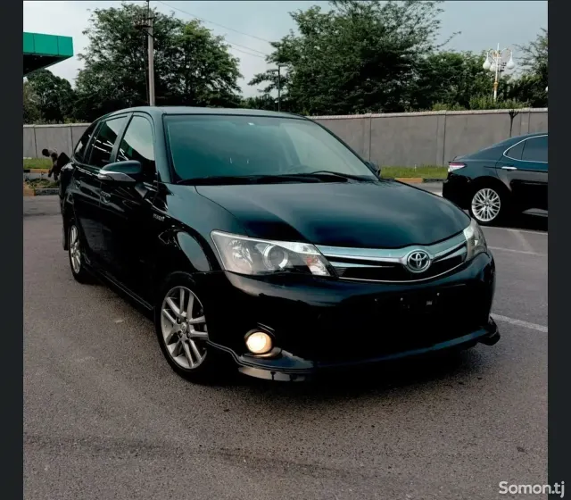 Toyota Fielder 2013 · 1.6 AT